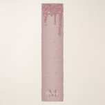 Girl Rose Gold Sparkle Glitzer Tropfen Monogram Schal<br><div class="desc">Girly Rose Gold Sparkle Glitzer Tropfen Monogram Scarf mit Mode Imitats rot Rosa/Rose Gold Glitzer Tropfen auf einem schicken Hintergrund mit Ihrem eigenen Monogramm und Namen. Bitte kontaktieren Sie uns unter cedarandstring@gmail.com ,  wenn Sie Hilfe beim Design oder den passenden Produkten benötigen.</div>