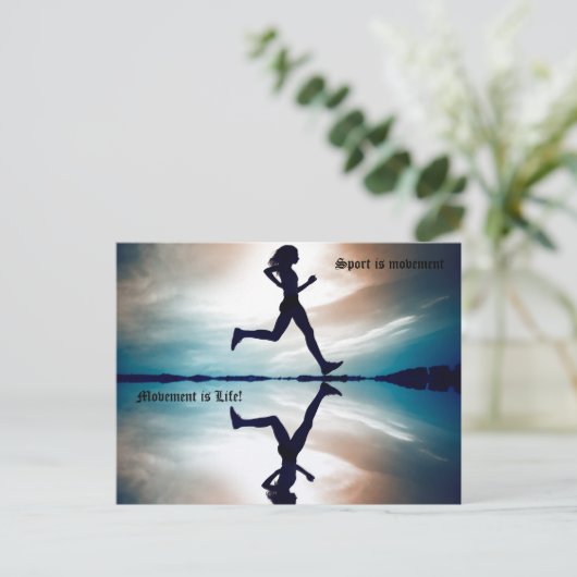 Girl-Run Postkarte (Stehend Vorderseite)