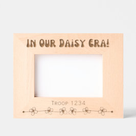 Girl Scouting in unserer dunklen Zeit Geätzte Rahmen