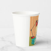 Girl Studying at Desk Doing Homework Pappbecher (Rechts)