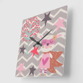 Girl Superhero Bunny Quadratische Wanduhr (Winkel)