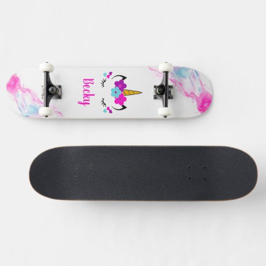 Girl Unicorn Skateboard mit Namen (Horizontal)