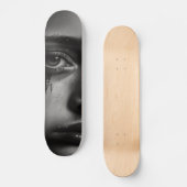 Girl with tears skateboard (Vorderseite)
