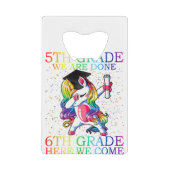 Girls 5th Grade Abschluss Magical Unicorn Geschenk Geldbeutel Flaschenöffner (Vorderseite)