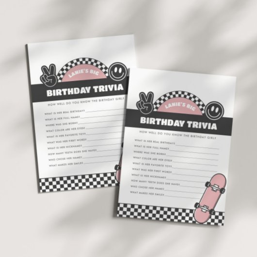 Girls' Checkered Skateboard Groovy Birthday Trivia Mitteilungskarte