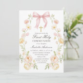 Girl's First Holy Communion Pink Floral Bow Einladung (Stehend Vorderseite)