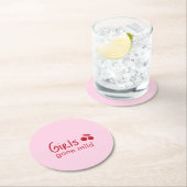 Girls Gone Mild Pink and Cherry Red Bachelorette   Runder Pappuntersetzer (Vor Ort)