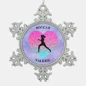 Girls Liebe Soccer Schneeflocken Zinn-Ornament (Vorderseite)