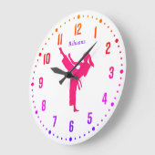 Girls Multicolored Karate Große Wanduhr (Winkel)