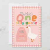 Girls One Silly Goose Pink Gingham First Birthday Einladung (Vorderseite)