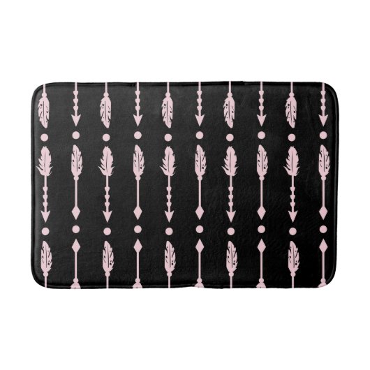 Girls Pink & Black Arrows Boho Chic Deco Badematte (Vorderseite)