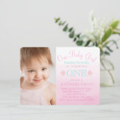 Girls Pink Ombre Erste Geburtstagsparty Einladung (Stehend Vorderseite)