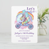 Girls Roller Skaten lila Geburtstagsparty Einladung (Stehend Vorderseite)