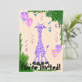 Girls Safari Lila Giraffe Geburtstagseinladung Einladung (Stehend Vorderseite)