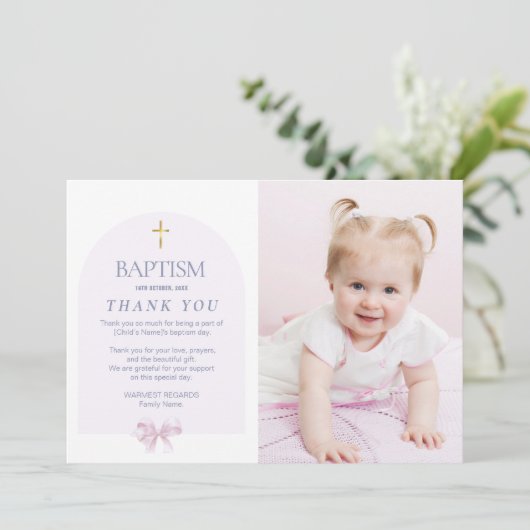 Girls Taufe Danke mit Foto, Pink Bow Thema Einladung (Stehend Vorderseite)