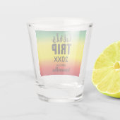 Girls Trip mit Crown Year & Name Green Yellow Red Schnapsglas (Rückseite)