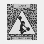 Girls "Wild About Cheer" Silberleopard Fleecedecke (Vorderseite)