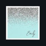 Girly Aqua Blue Aquamarin Silver Glitzer Monogram Serviette<br><div class="desc">Girly Aqua Blue Aquamarin Silver Sparkle Glitzer Monogram Name und Initial Paper Party Napkins. Das macht den perfekten 16 Geburtstag,  Hochzeit,  Brautparty,  Jubiläum,  Babydusche oder Junggeselinnen-Abschied Geschenk für jemanden,  der Lieben glamourösen Luxus und schicke Stile.</div>