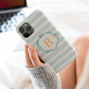 Girly Aqua und Yellow Floral Monogram iPhone 15 Hülle