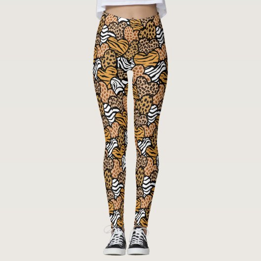 Girly Beige Animal Print Herz spielerisches Muster Leggings (Vorderseite)