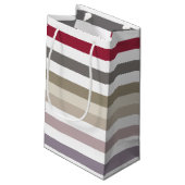 Girly Beige Große horizontale Streifen mit Namen Kleine Geschenktüte (Rückseite Schrägansicht)