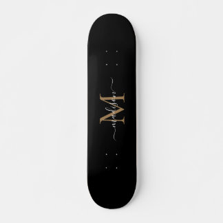 Girly Black Gold Monogram Elegante Moderne Skripte Skateboard
