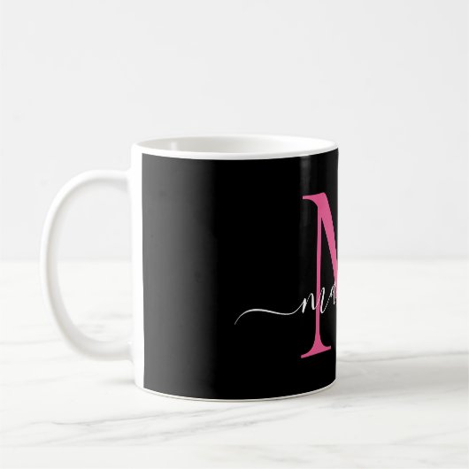 Girly Black Hot Pink Monogram Elegant Script Kaffeetasse (Links)