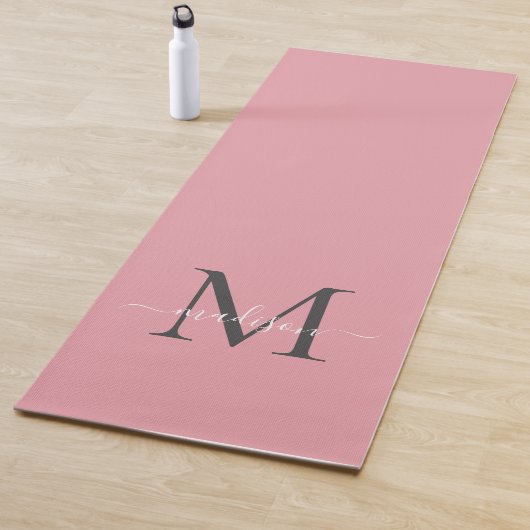Girly Blush Pink Gray Monogram Elegantes Script Yogamatte (Beispiel)