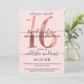 Girly Chic Imitats Rose Gold Blush Pink Sweet 16 Einladung (Stehend Vorderseite)