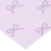 Girly Chic Purple Bow Pattern Spring & Summer  Tischdecke (Schrägansicht)