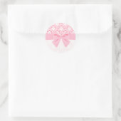 Girly Elegant Pink Damask Wrap Bow Runder Aufkleber (Tasche)