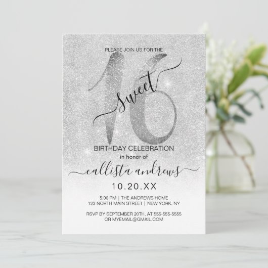 Girly Funkelnd Silver White Glitzer Ombre Sweet 16 Einladung (Stehend Vorderseite)