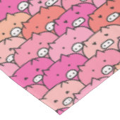 Girly Funny Pig Pattern Tischdecke (Schrägansicht)