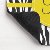 Girly gelber Monogrammzebra-Druck Mousepad (Ecke)