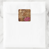 Girly Glam Cheetah Leopard Hugs & Kisses Lips Quadratischer Aufkleber (Tasche)