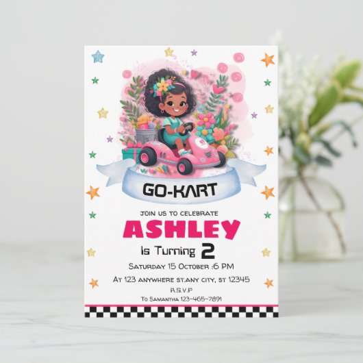 Girly Go Kart Birthday Einladung (Stehend Vorderseite)