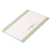 Girly Green Gingham Monogramm mit Namen Notizblock (angewinkelt)