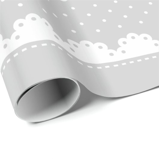 Girly Grey und White Polka Dot Lace Pattern Geschenkpapier (Rolleneckpunkt)