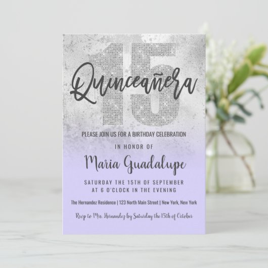 Girly Grunge Silver Lilac Glitzer Foil Quinceañera Einladung (Stehend Vorderseite)