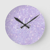 Girly Lavender Lila Glitzer Blush Monogram Name Runde Wanduhr (Vorderseite)