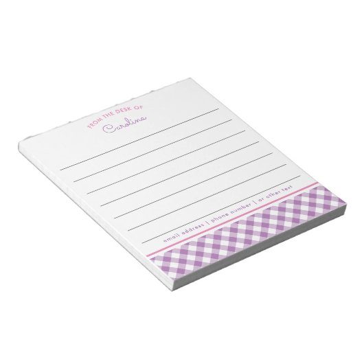 Girly Lavender Lila & Pink Script Gingham Notizblock (angewinkelt)