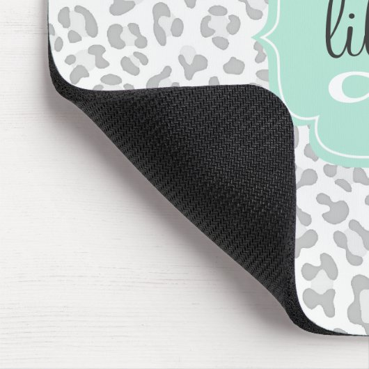 Girly Leopard-Silber und tadelloses grünes Mousepad (Ecke)