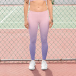 Girly Light Pink Periwinkle Gradient Leggings<br><div class="desc">Ein klassischer,  hellrosa und sanfter,  periwinkelfarbener Hintergrund. Ein modernes skurriles Design für ihre Yoga-Leggings. Die Farbtöne "Perikwinkl" und "Rosa" harmonieren mit den Farbtönen "Blautönen" in lila Farbtönen.</div>