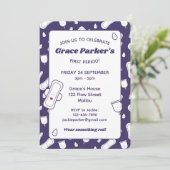 Girly Lila Menstrual Pad Erste Periode Party Einladung (Stehend Vorderseite)