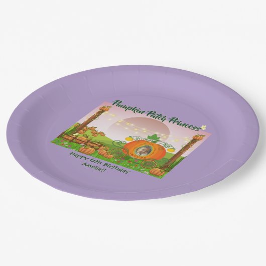 Girly Lila Pumpkin Patch Girl's Birthday Pappteller (Schrägansicht)