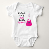 Girly made with Liebe and Science Beaker Niedlich  Baby Strampler (Vorderseite)