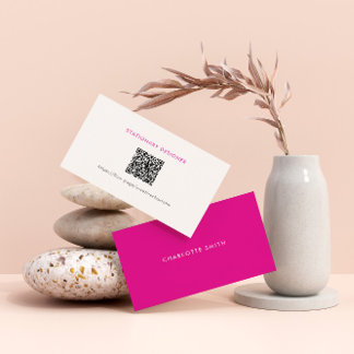 Girly Minimal Pink Modern Professional QR Code Visitenkarte