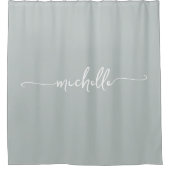 Girly Minimal Sage Green Monogram Name Calligraphy Duschvorhang (Vorderseite)