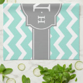 Girly Mint Zickzack Gray Monogram Handtuch (Gefaltet)