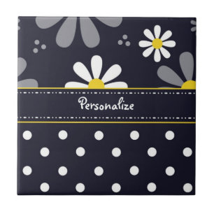 Girly Mod-Gänseblümchen und Polka-Punkte mit Nam Fliese